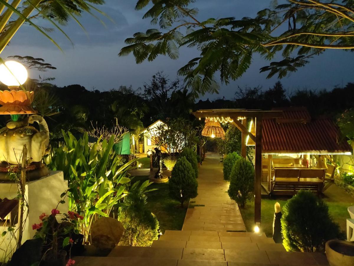 Rock Forest Goa Honeymoon Cottages Calangute Eksteriør billede