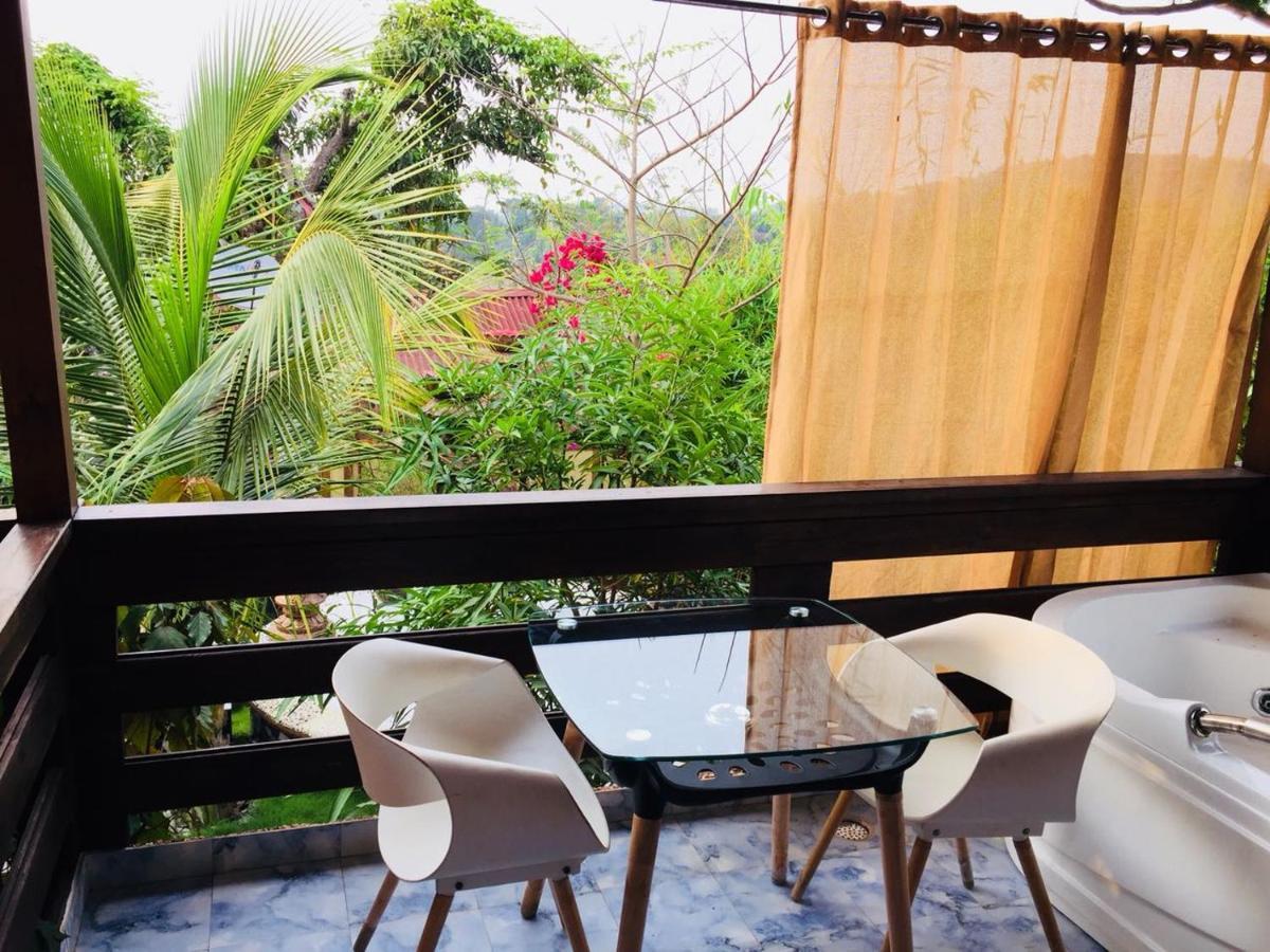 Rock Forest Goa Honeymoon Cottages Calangute Eksteriør billede